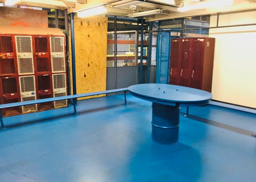 More Photos Of 5353 S Hattie Ave, Oklahoma City Warehouse For Lease