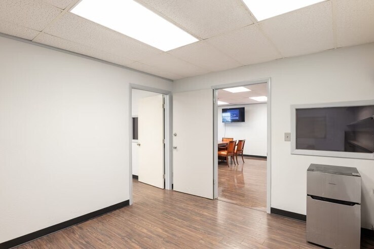 More Photos Of 610 NE 29th St, Pompano Beach Warehouse For Lease