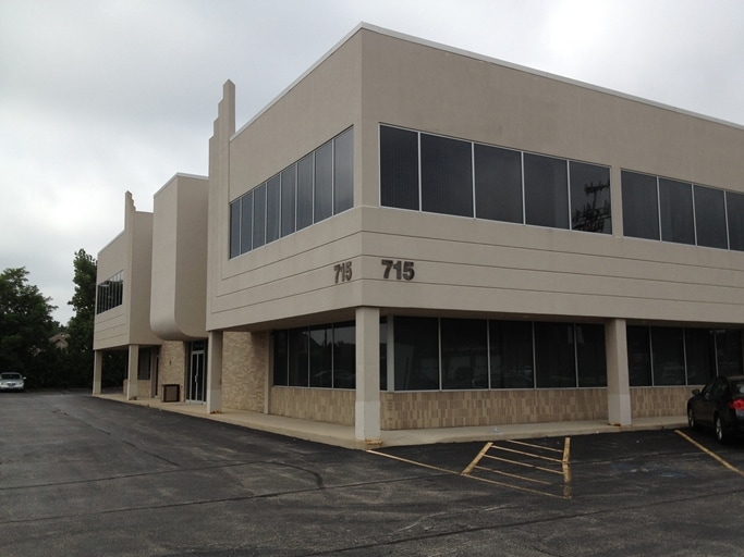 Primary Photo Of 715 W Lake St, Addison Office For Lease