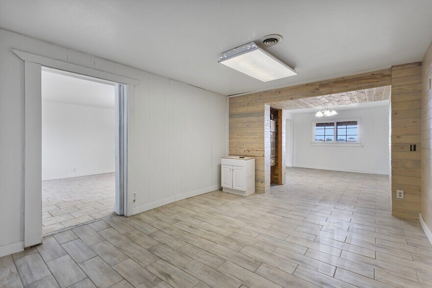 More Photos Of 163 S Main St, Huntington Office Residential For Sale