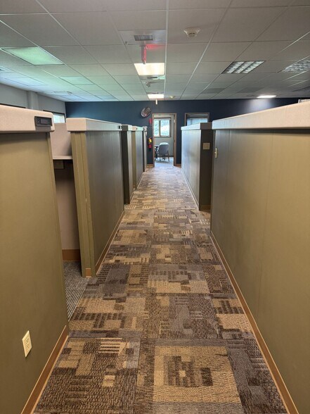 More Photos Of 2709 McGraw Dr, Bloomington Office Residential For Sale