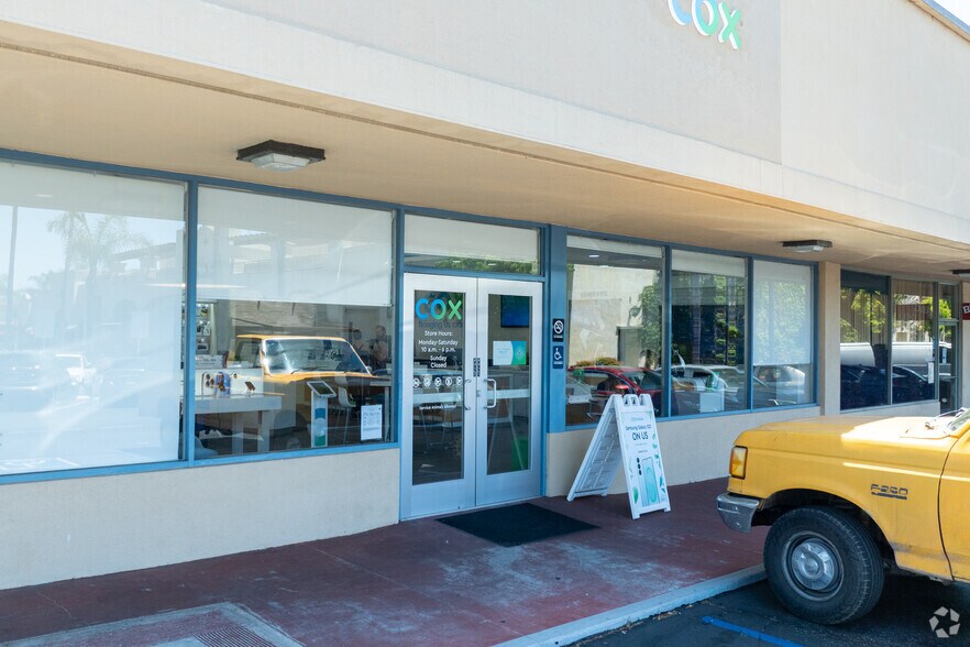 More Photos Of 3303 State St, Santa Barbara General Retail For Lease