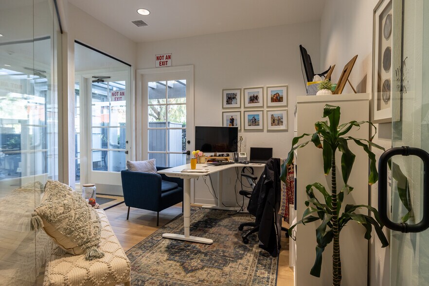 More Photos Of 27432 Calle Arroyo, San Juan Capistrano Office For Lease