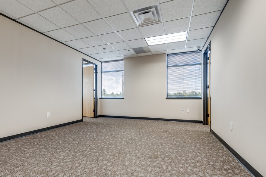 More Photos Of 14521 Old Katy Rd, Houston Unknown For Lease