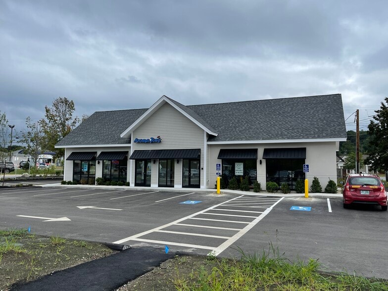 Primary Photo Of 401-403 Main St, Salem Freestanding For Lease