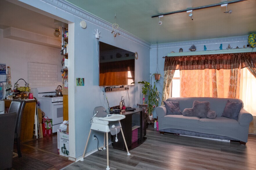 More Photos Of 541 Normandie Ave, Los Angeles Apartments For Sale