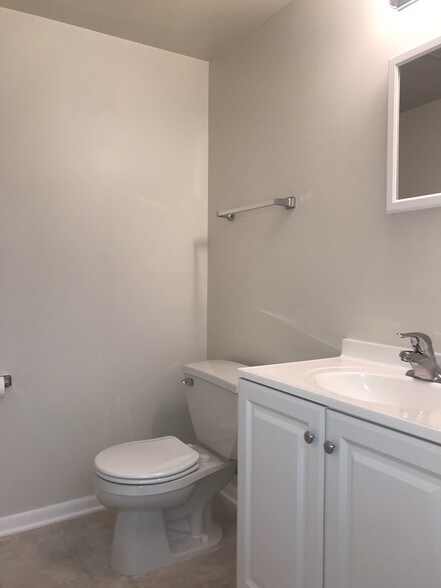More Photos Of 175 N Washington St, Wheaton Office Residential For Sale