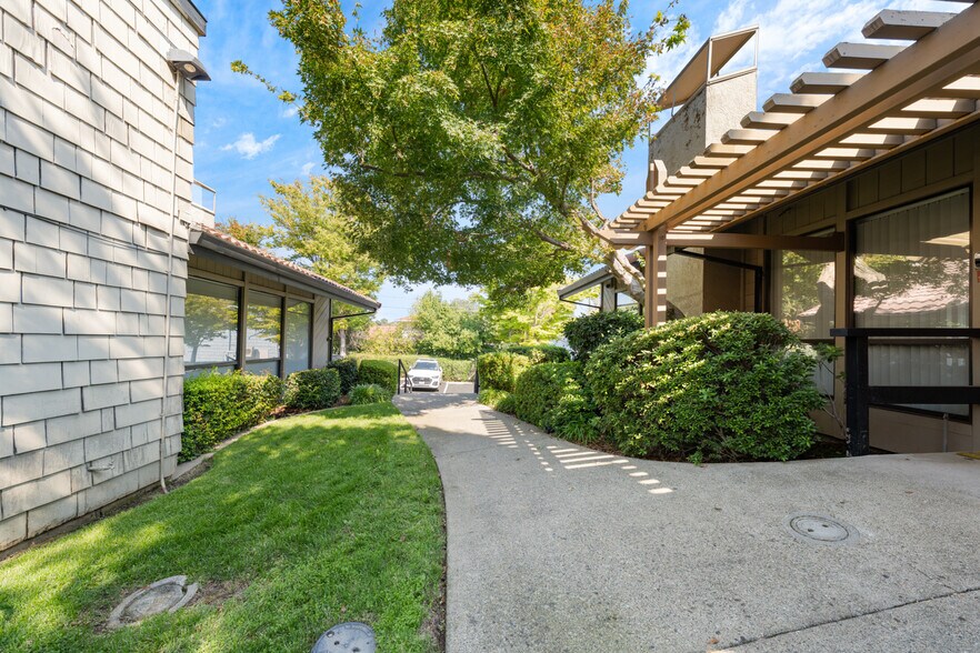 More Photos Of 7509 Madison Ave, Citrus Heights Medical For Sale