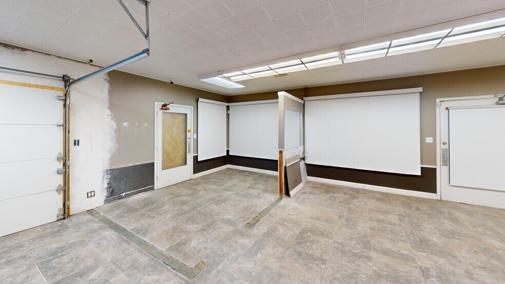 More Photos Of 2510 M St, Merced Office For Sale