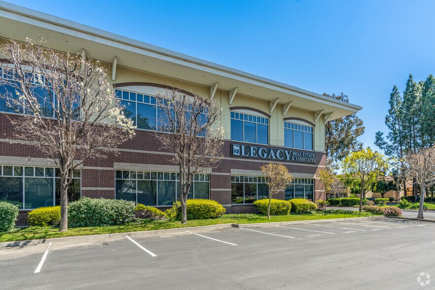More Photos Of 5075 Hopyard Rd, Pleasanton Medical For Lease