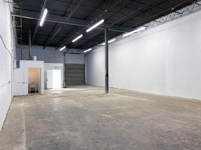 More Photos Of 2825-2865 S Tejon St, Englewood Warehouse For Lease