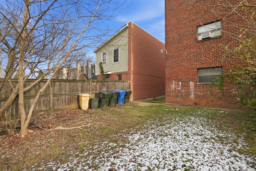 More Photos Of 1836-1844 Central Pl NE, Washington Apartments For Sale