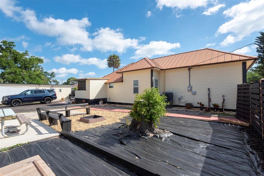 More Photos Of 403 Herbert St, Port Orange Specialty For Sale
