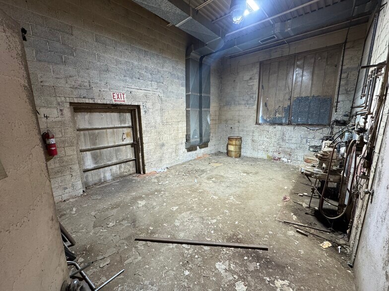 More Photos Of 1508 Highway 218 W, Indian Trail Manufacturing For Lease