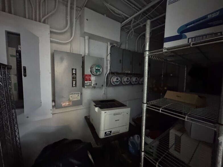 More Photos Of 152 Stanton St, New York Apartments For Lease