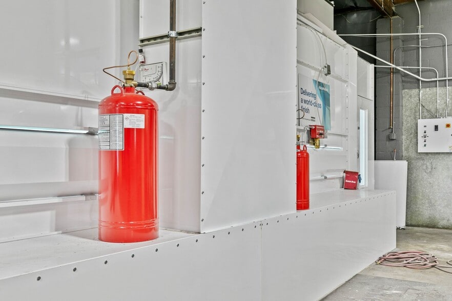 More Photos Of 7400 San Fernando Rd, Sun Valley Warehouse For Sale