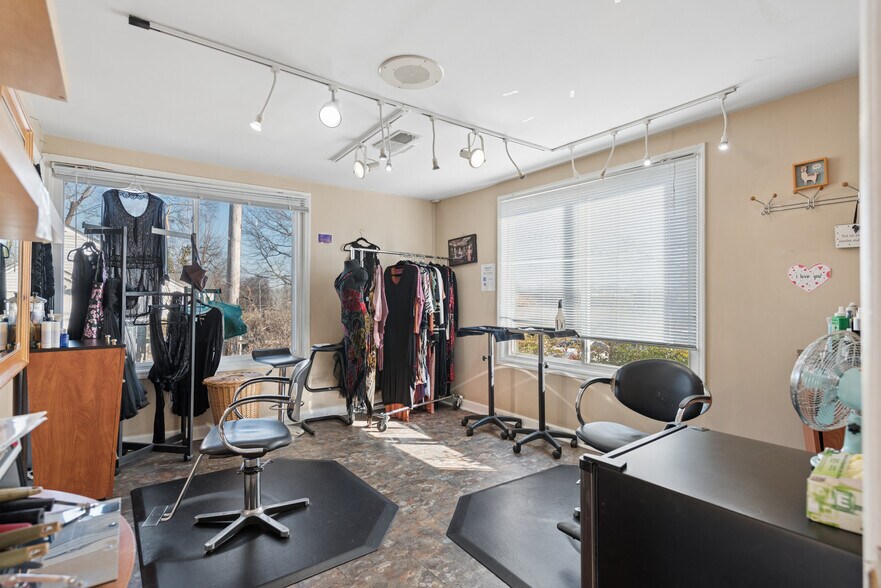 More Photos Of 2799 Bransford Ave, Nashville Office For Sale