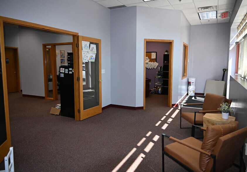 More Photos Of 501-527 Highway 25, Monticello Storefront Retail Office For Lease