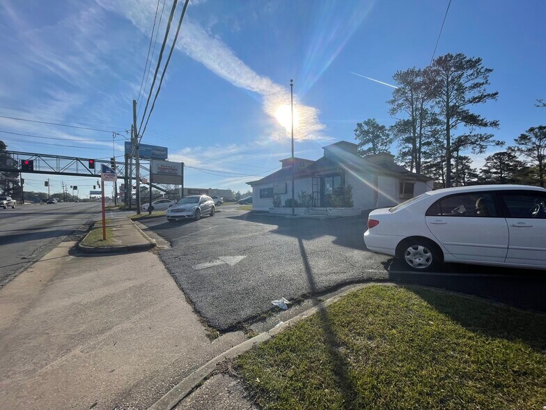 More Photos Of 4520 Buena Vista Rd, Columbus Freestanding For Sale