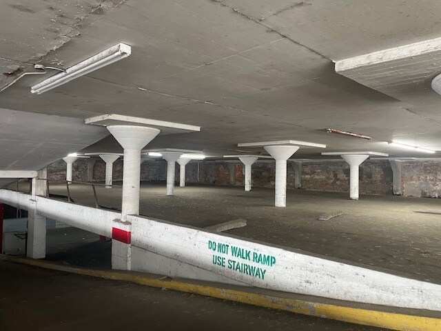 More Photos Of 199 Jefferson Ave, Memphis Parking Garage For Sale