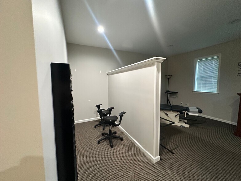 More Photos Of 5920 Odell St, Cumming Office For Sale