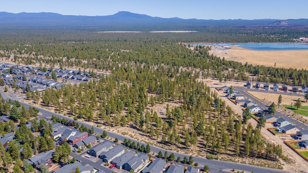 More Photos Of 51950 Huntington Rd, La Pine Land For Sale