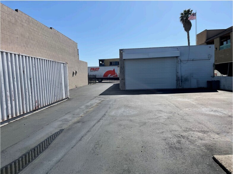 More Photos Of 3584 Hancock St, San Diego Warehouse For Lease