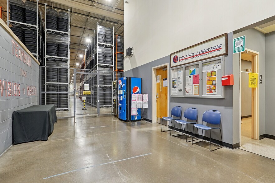 More Photos Of 4820 Dale Dr, Lafayette Warehouse For Sale