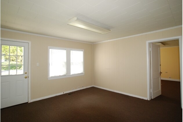 More Photos Of 2517 Riddle Rd, Durham Showroom For Lease