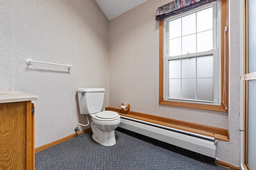 More Photos Of 9233 SR 14, Streetsboro Medical For Sale