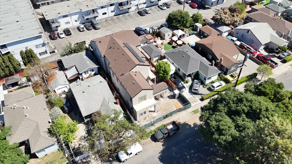 More Photos Of 24538 Oneil Ave, Hayward Apartments For Sale