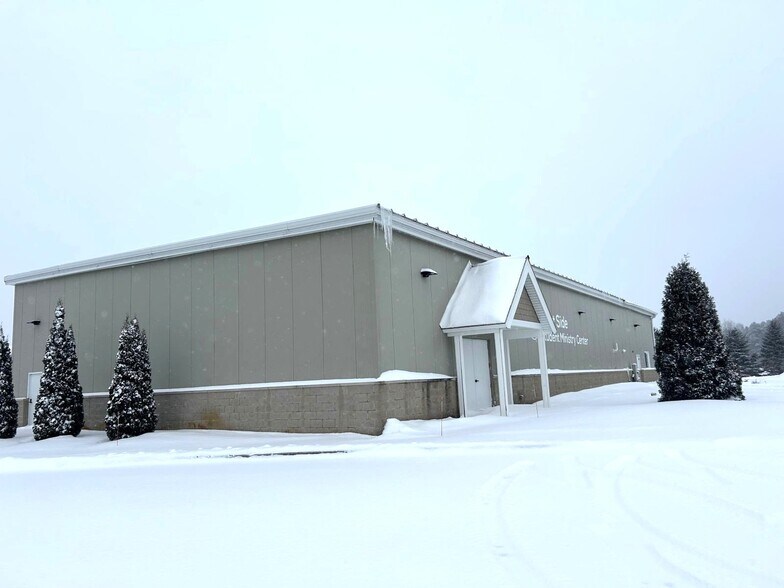 More Photos Of 4975 E Traverse Hwy, Traverse City Specialty For Lease