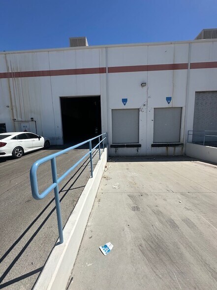 More Photos Of 4200 W Russell Rd, Las Vegas Light Manufacturing For Lease
