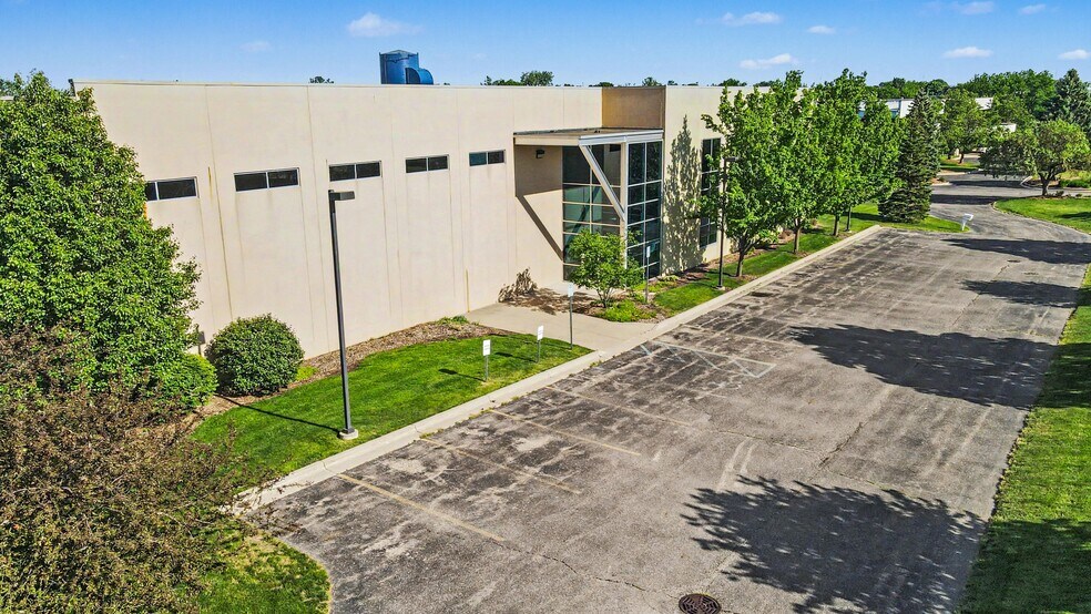 More Photos Of 4044 Brockton Dr, Grand Rapids Manufacturing For Sale