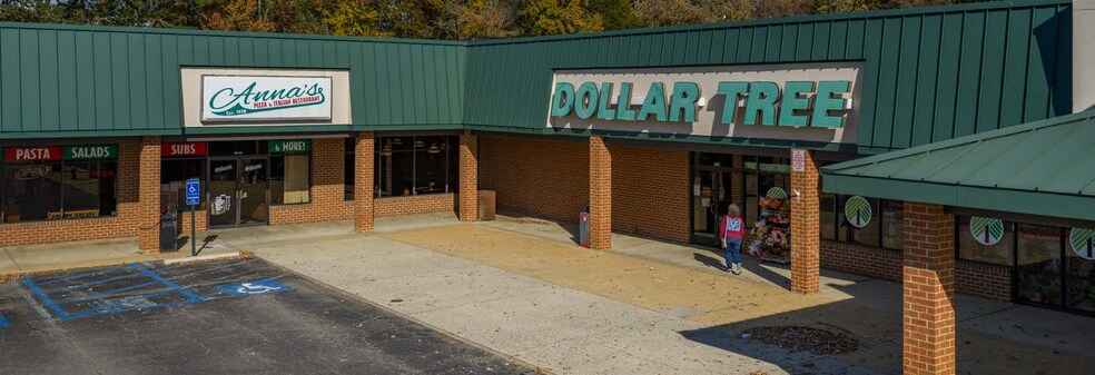 More Photos Of 456-476 Wythe Creek Rd, Poquoson General Retail For Sale