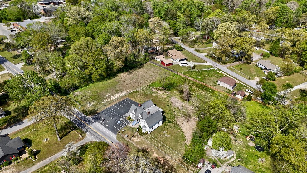 More Photos Of 6720 S Sweetwater Rd, Lithia Springs Office For Sale