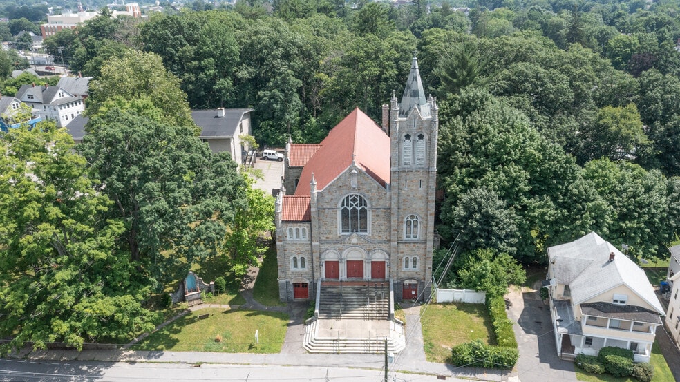 More Photos Of 85 Pulaski St, Torrington Religious Facility For Sale