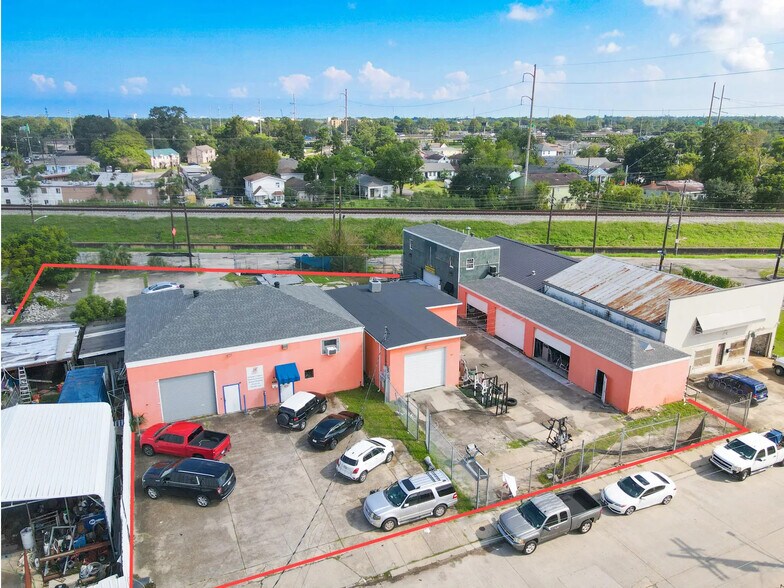 Primary Photo Of 1857 Agriculture St, New Orleans Showroom For Sale