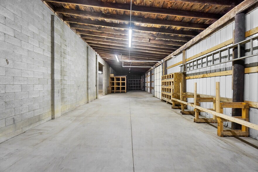 More Photos Of 6220 Knollwood Rd, Springfield Warehouse For Sale