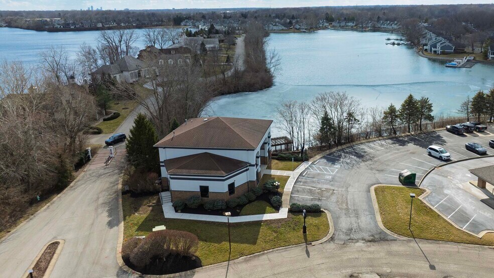 More Photos Of 3809 E 82nd St, Indianapolis Freestanding For Lease