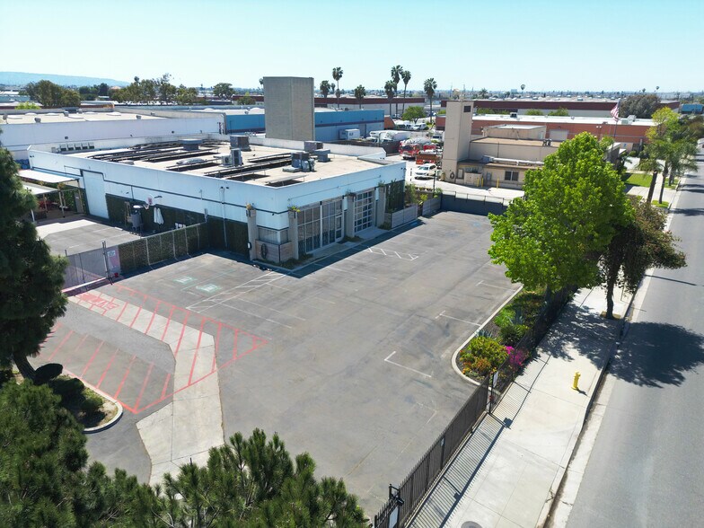 More Photos Of 2010 W 135th St, Gardena Manufacturing For Sale