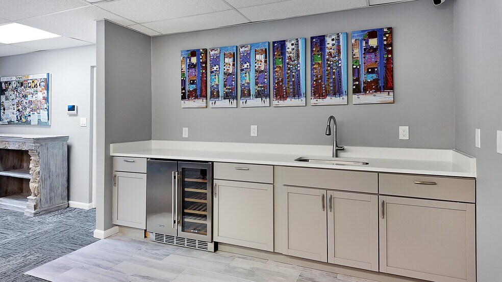 More Photos Of 5090-5096 Dorsey Hall Dr, Ellicott City Office For Sale