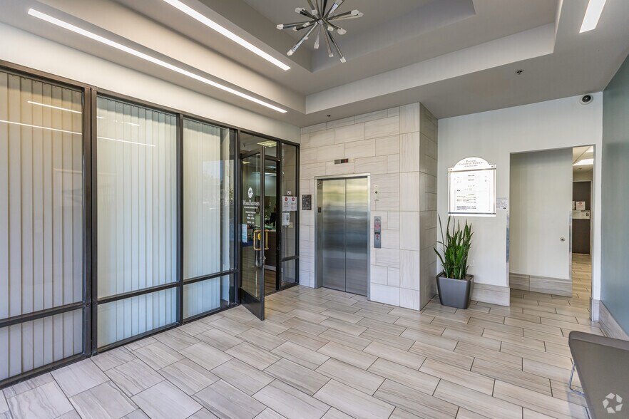 More Photos Of 3142 Vista Way, Oceanside Unknown For Lease