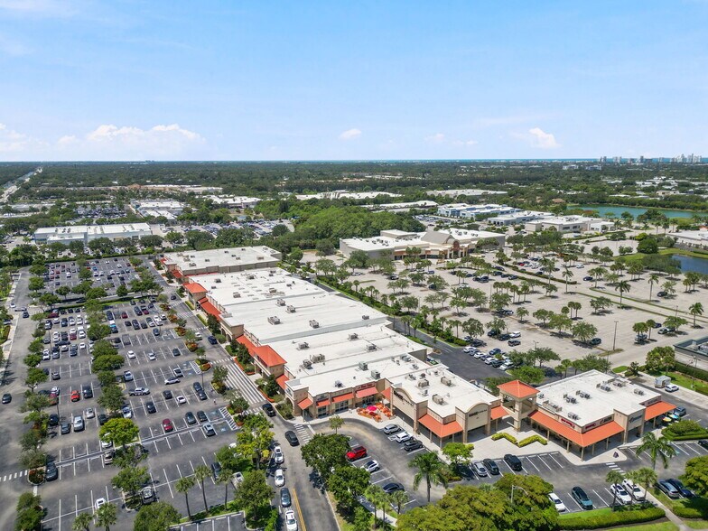 More Photos Of 6424 Naples Blvd, Naples Freestanding For Lease
