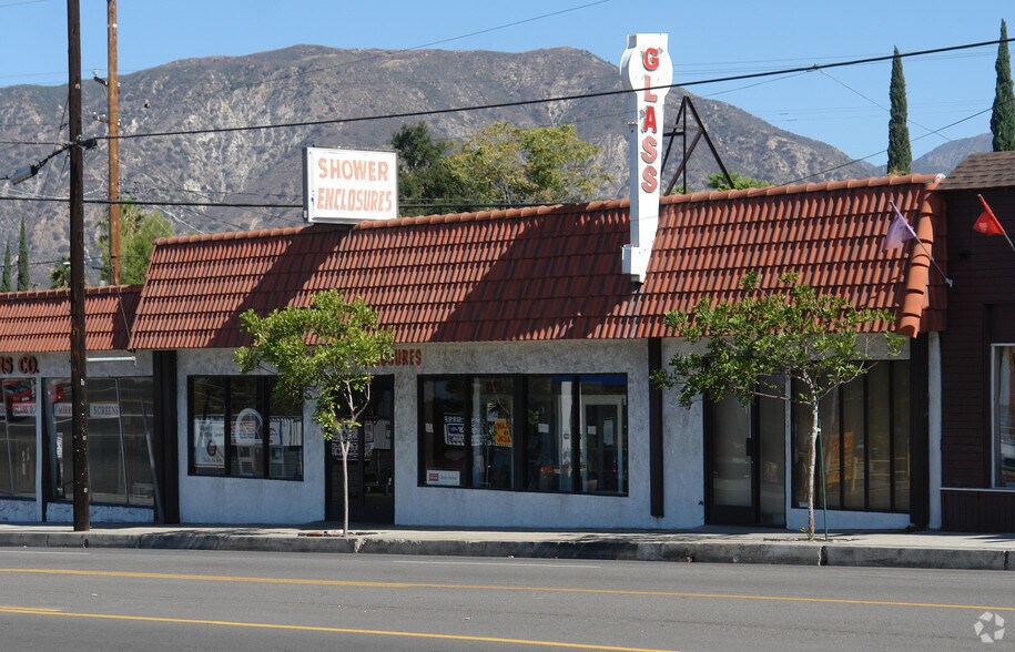 More Photos Of 7639 Foothill Blvd, Tujunga Storefront For Lease