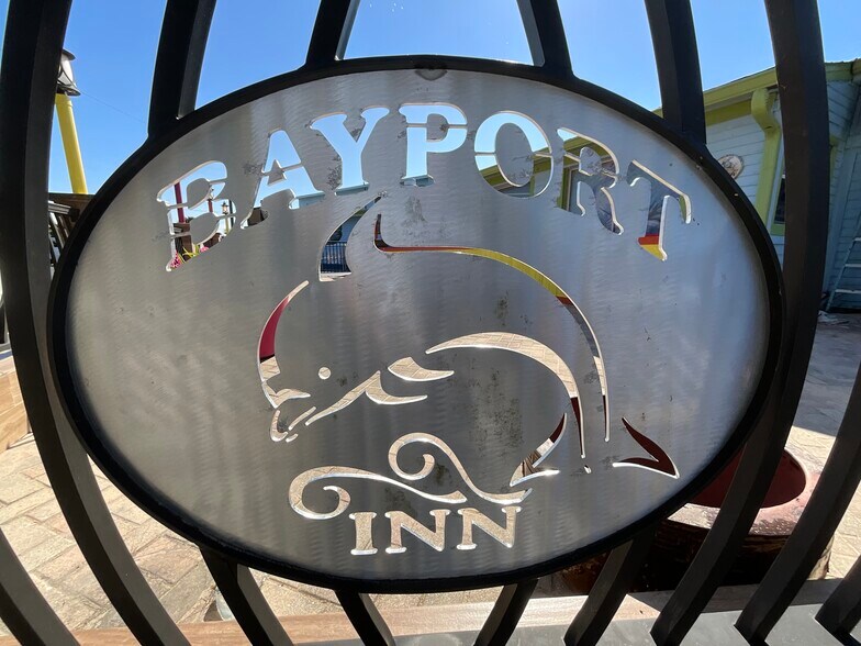 More Photos Of 4835 Cortez Blvd, Spring Hill Restaurant For Sale