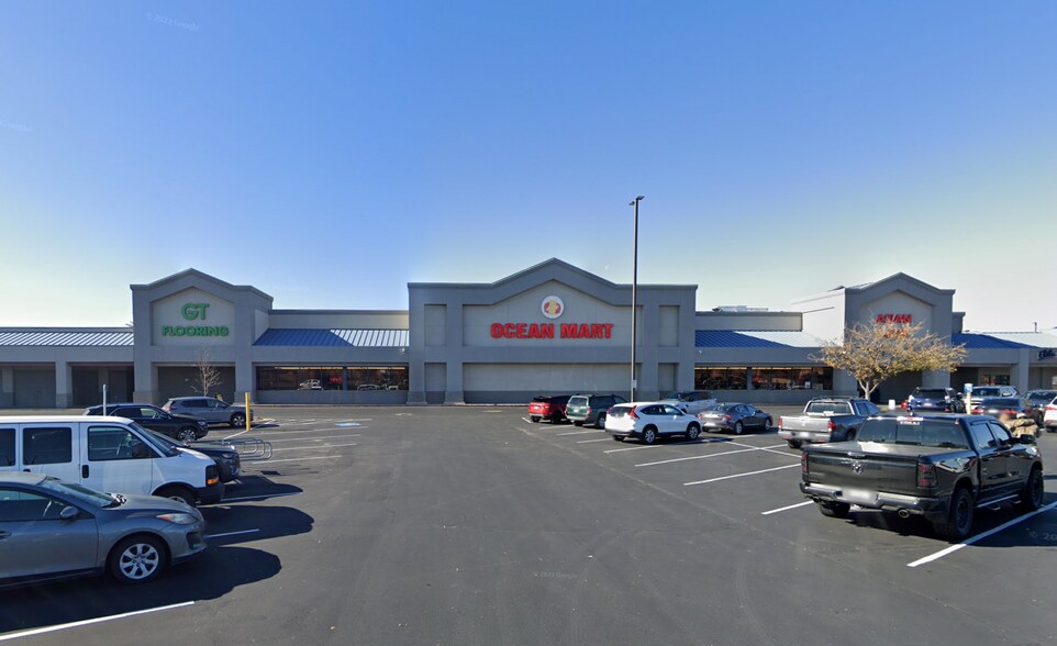 More Photos Of 5697 S 1900 W, Roy Freestanding For Lease