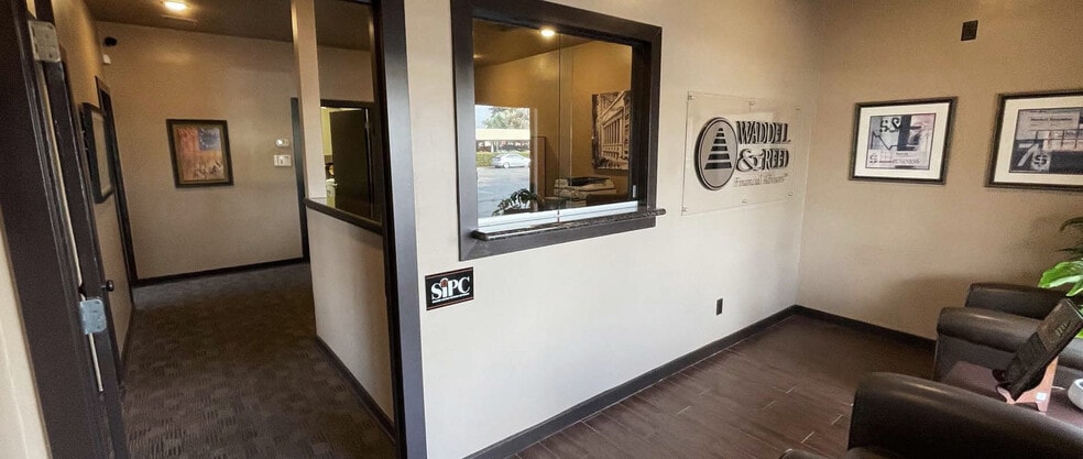 More Photos Of 2522 Grand Canal Blvd, Stockton Office For Lease