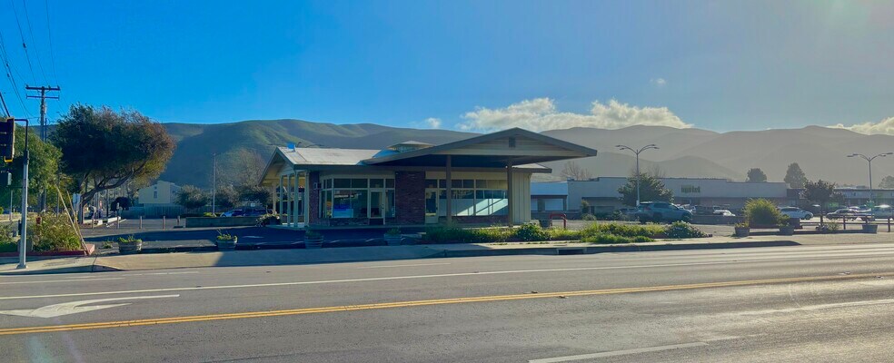 More Photos Of 1100 W Ocean Ave, Lompoc Freestanding For Sale