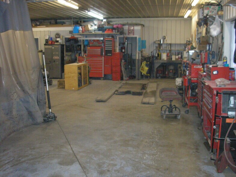 More Photos Of 695 Conklin Rd, Binghamton Auto Repair For Sale